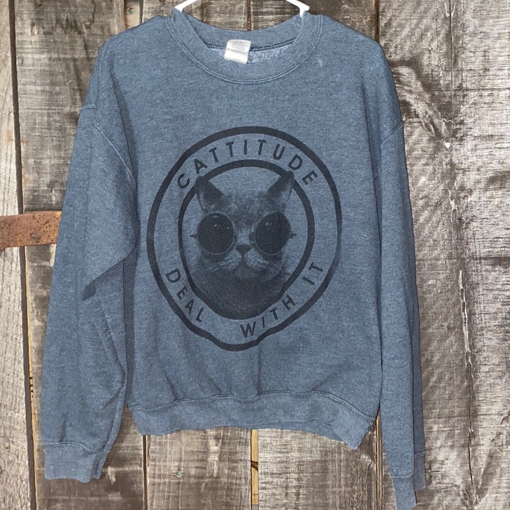 Gildan Sweatshirt Size Medium